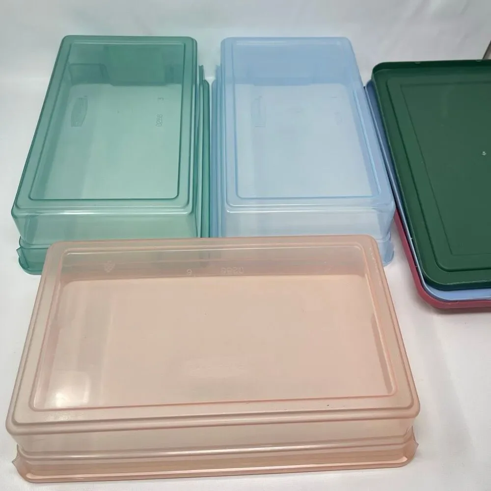 Rubbermaid lot vintage