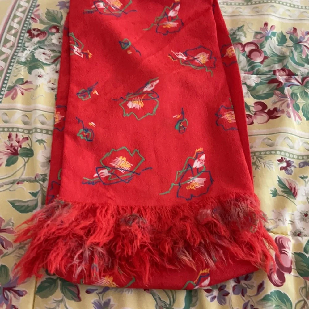 Vintage red pattern