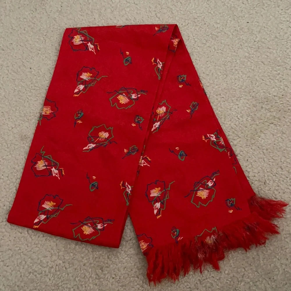 Vintage red pattern