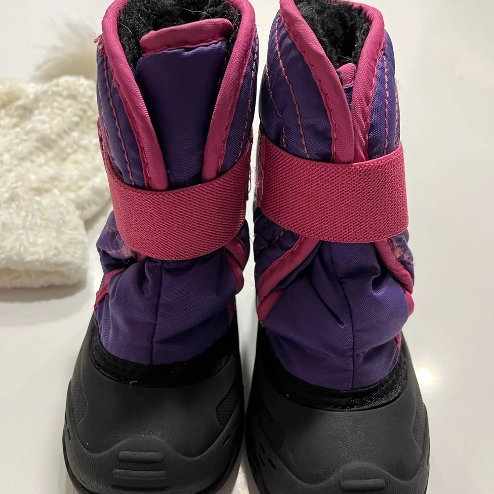 Kamik  boots baby girl size 6
