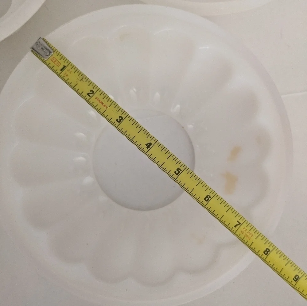 Tupperware questions leave