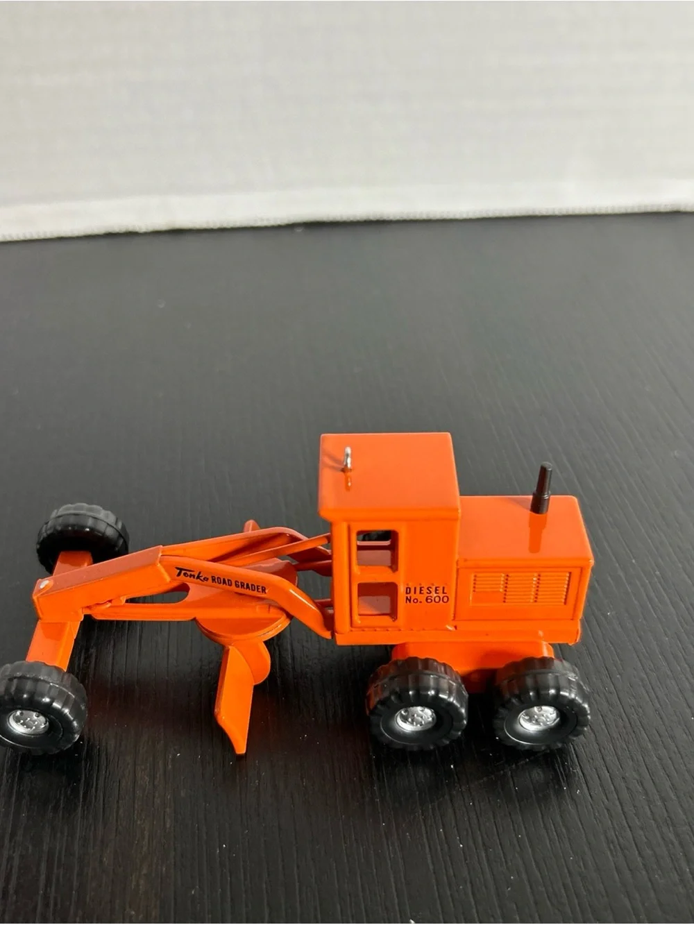 Hallmark Keepsake Tonka Orange Road Grader Ornament new