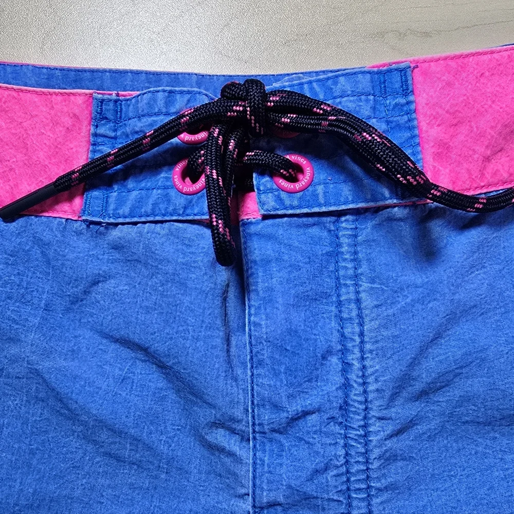 Vineyard Vines 90s Inspired Men's Swim Shorts Size 33‎