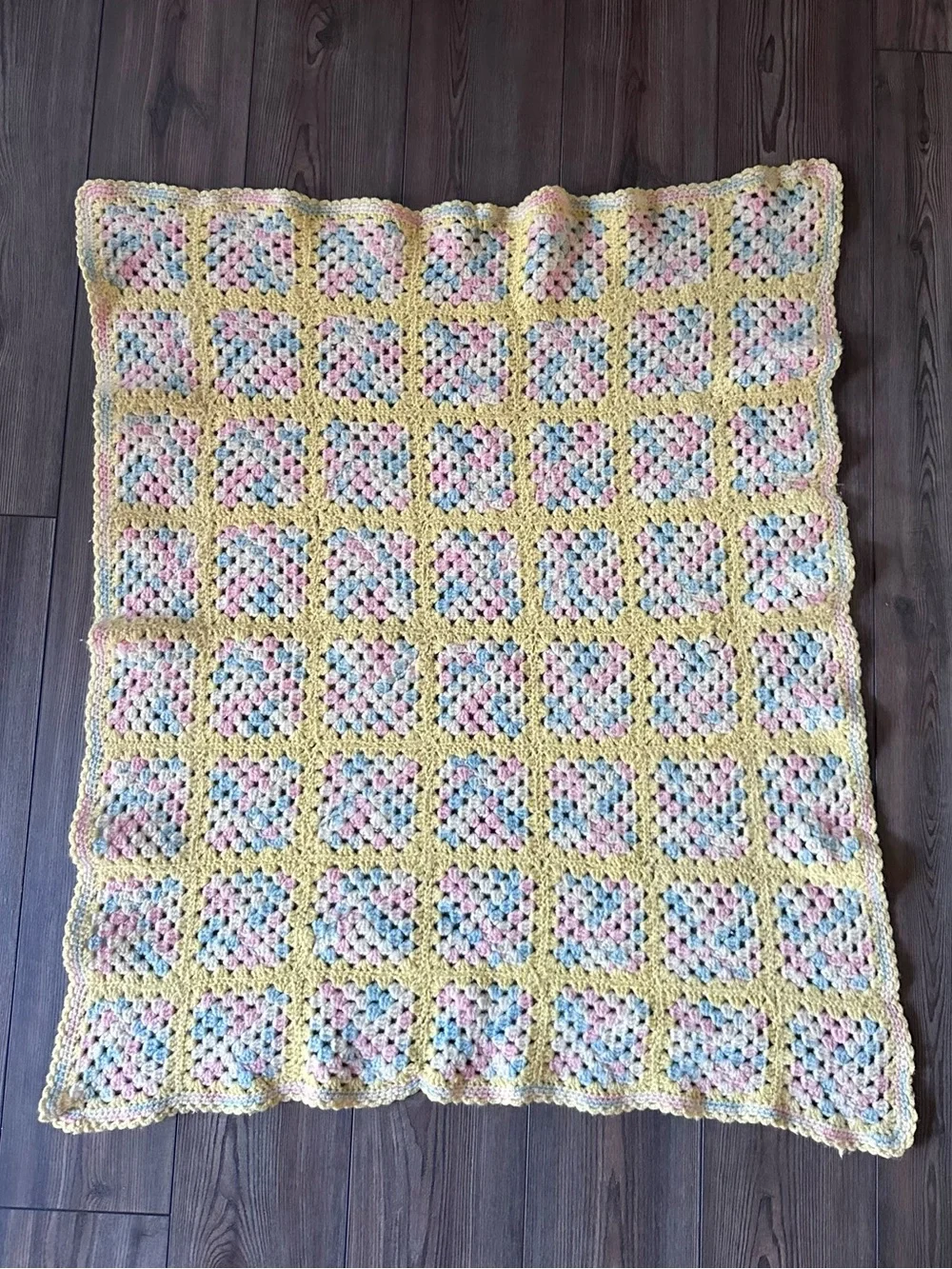 Vintage Handmade Granny Square Crochet Throw Baby Blanket Afghan