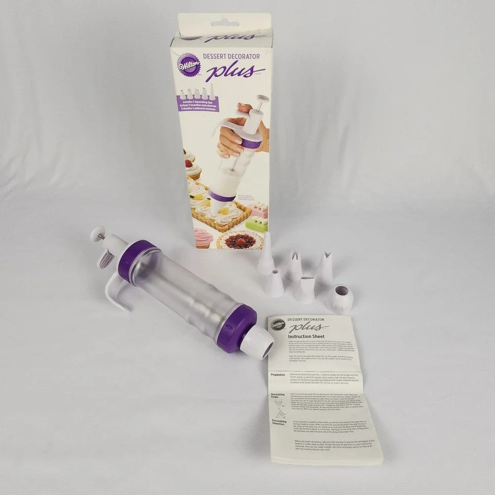 Wilton‎ Dessert Decorator Plus Cake Cookie Pastry Icing Tool 5 tips 2 Couplers