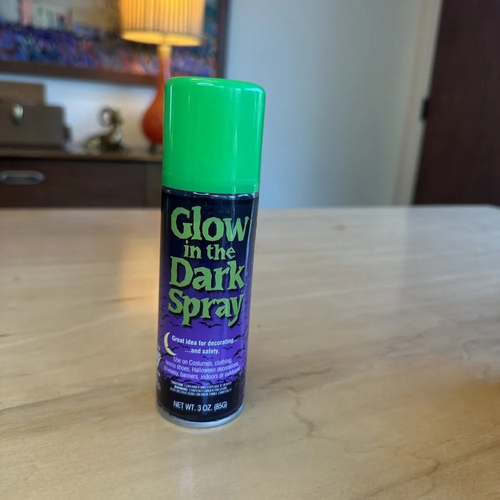 The Unbranded Brand glow dark