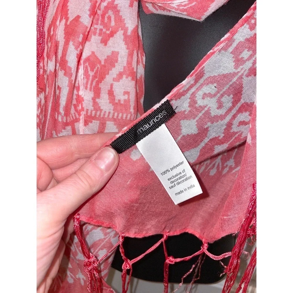 Maurices pink white