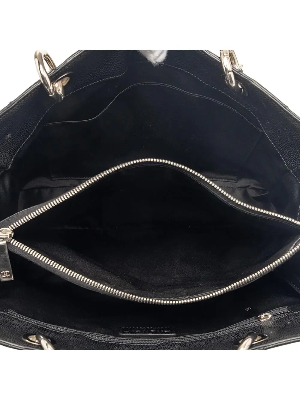 CHANEL elevate your