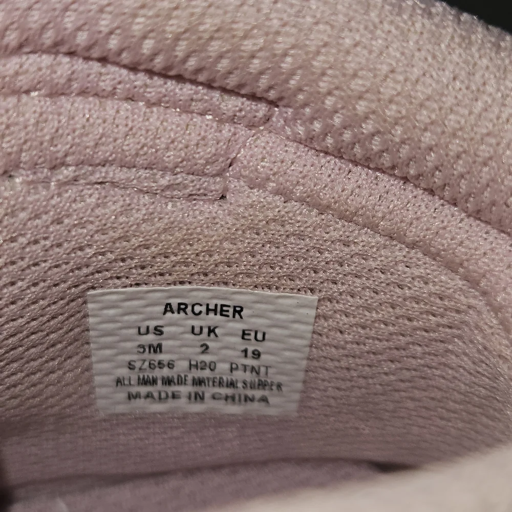 Suprize by Stride Rite Archer Metallic Pink Kids Shoes Size 3M