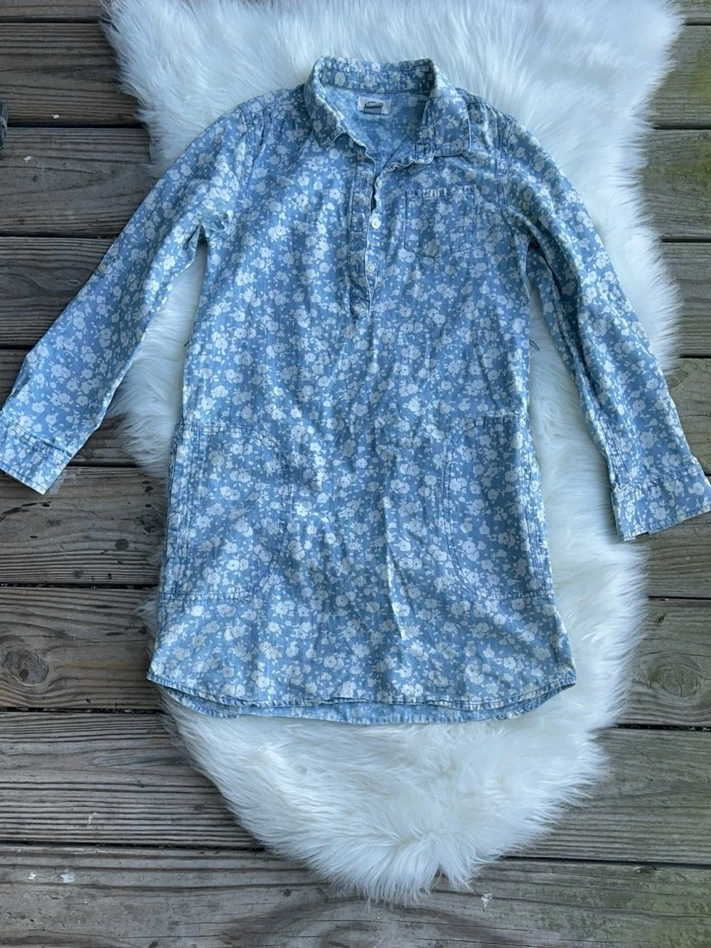 Old Navy light blue