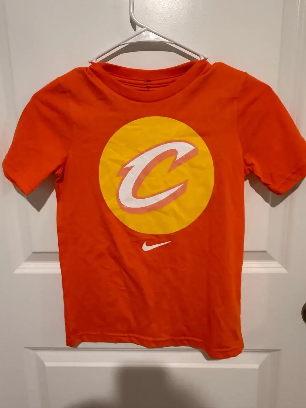 Nike Cleveland Cavaliers Youth S (8) Orange NBA Logo T-Shirt NWT