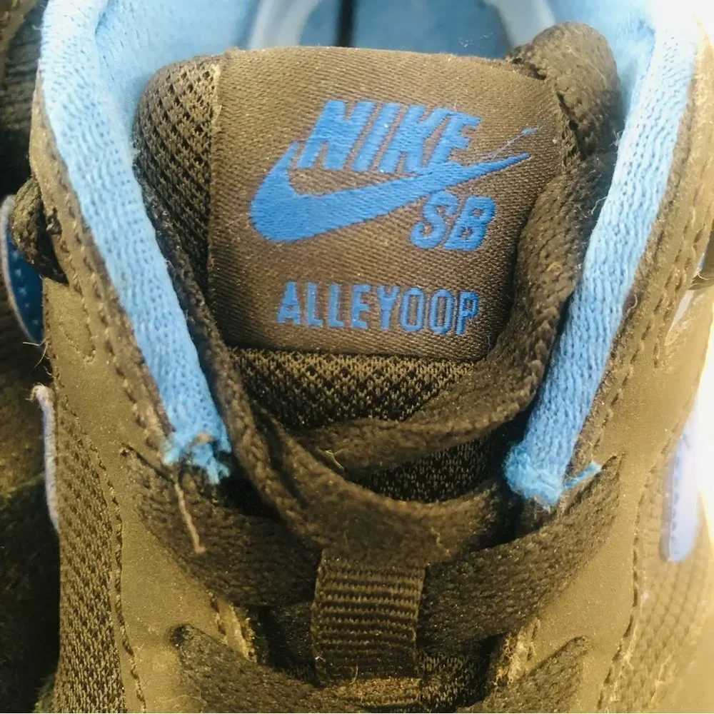 Nike youth or