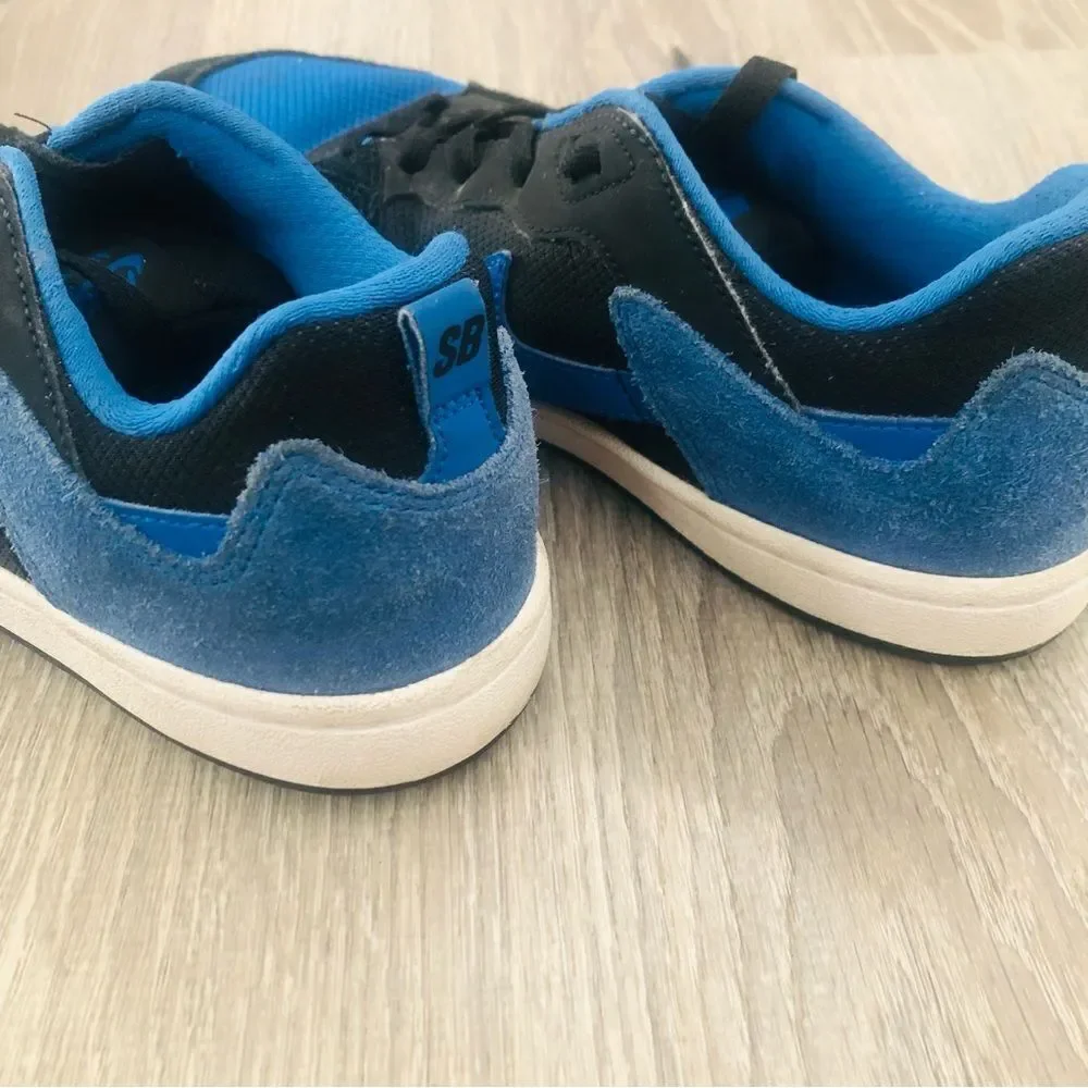 Nike youth or