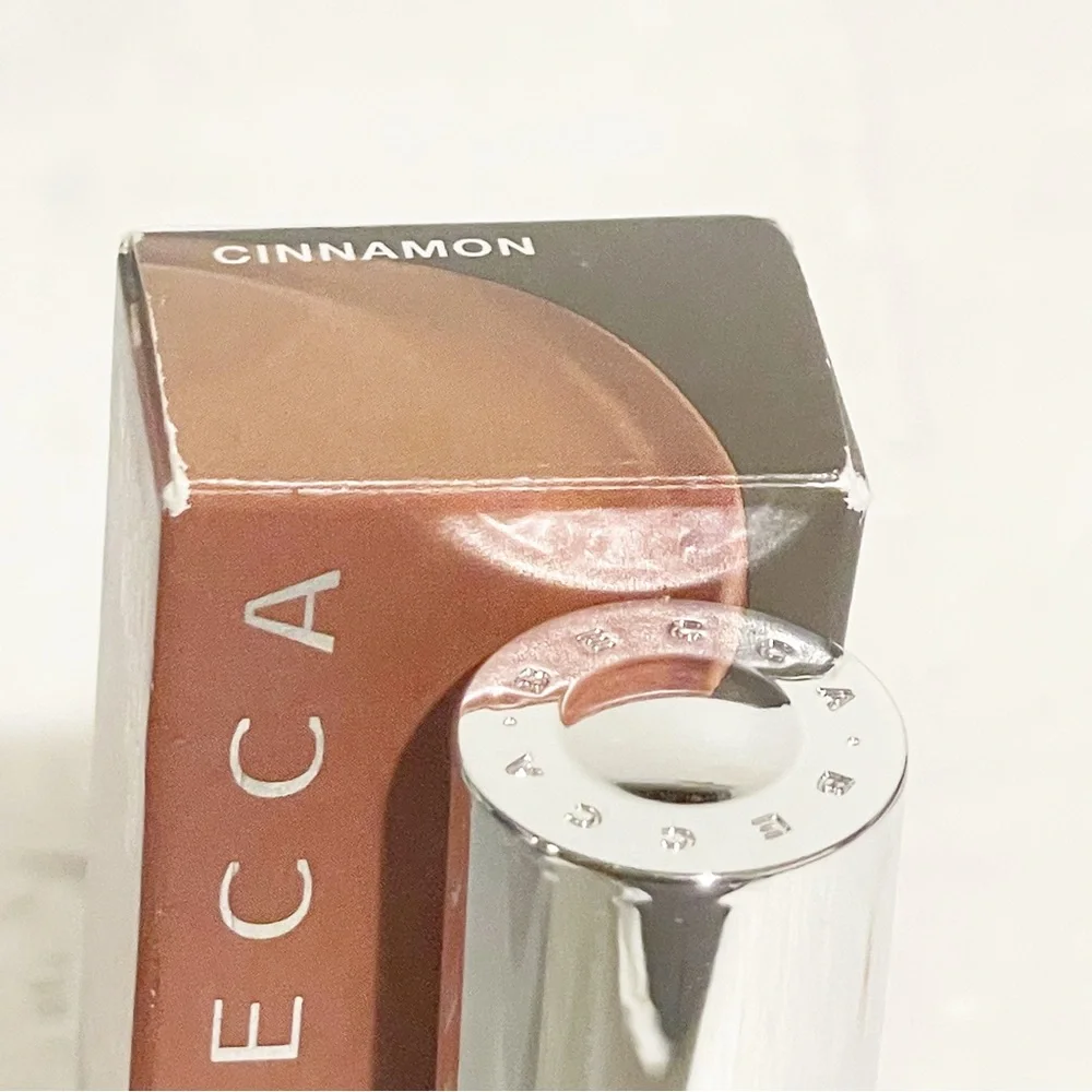 BECCA cosmetic ultimate