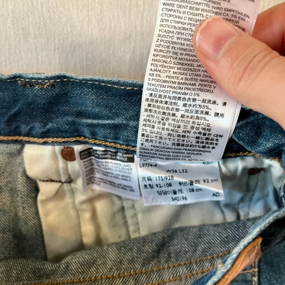 Levis item good