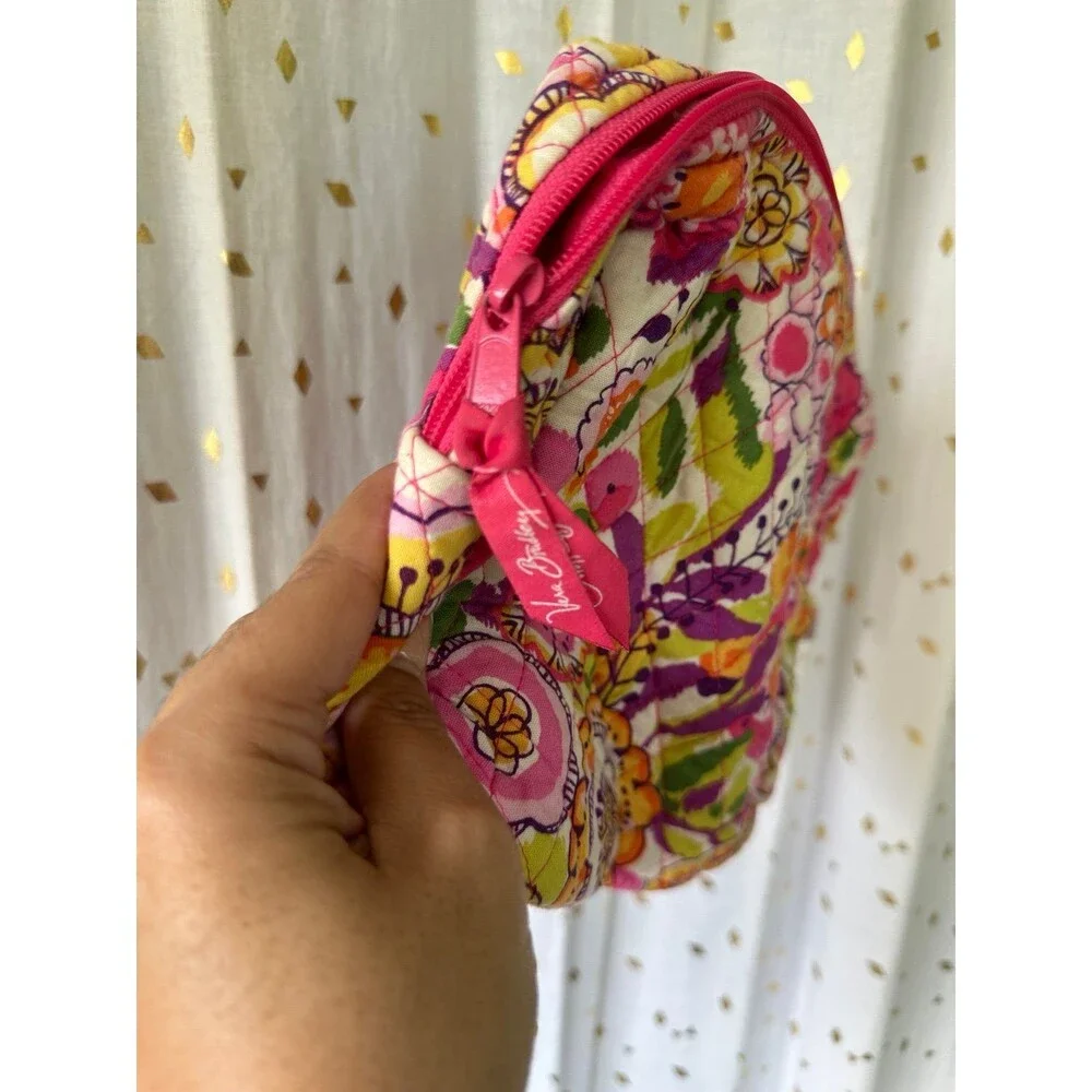 Vera Bradley gs38 081923