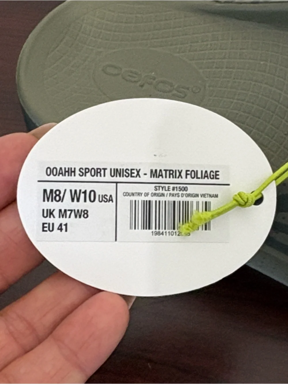 OOFOS brand new