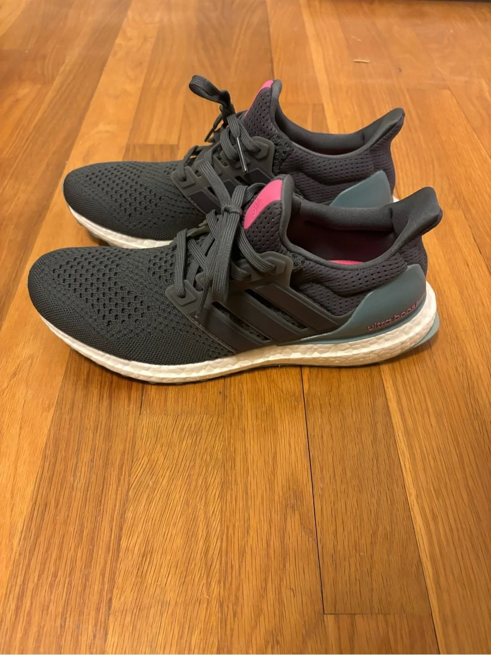 adidas comfortable running