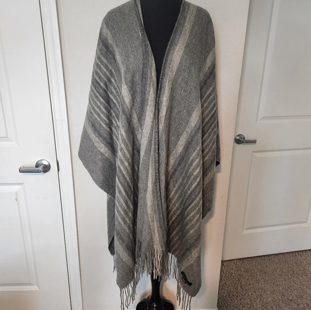 Claudia Nichole elegant gray