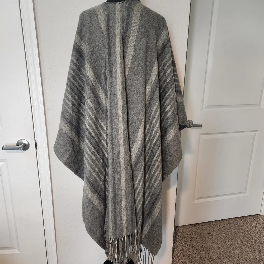 Claudia Nichole elegant gray