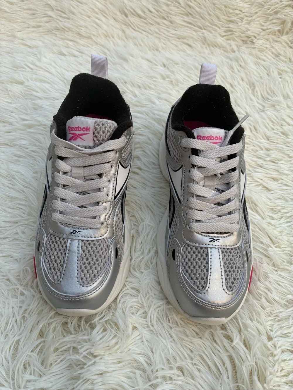 Reebok chunky sneakers