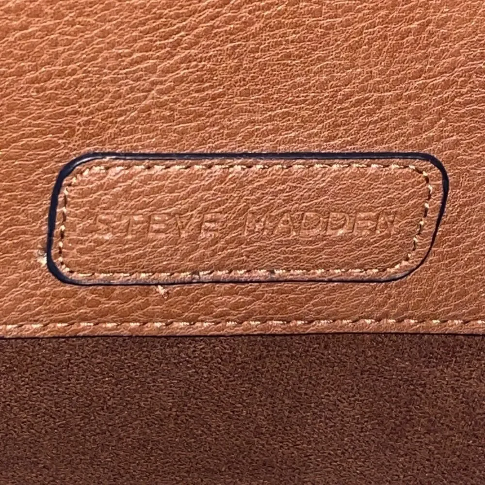 Steve Madden chic steve