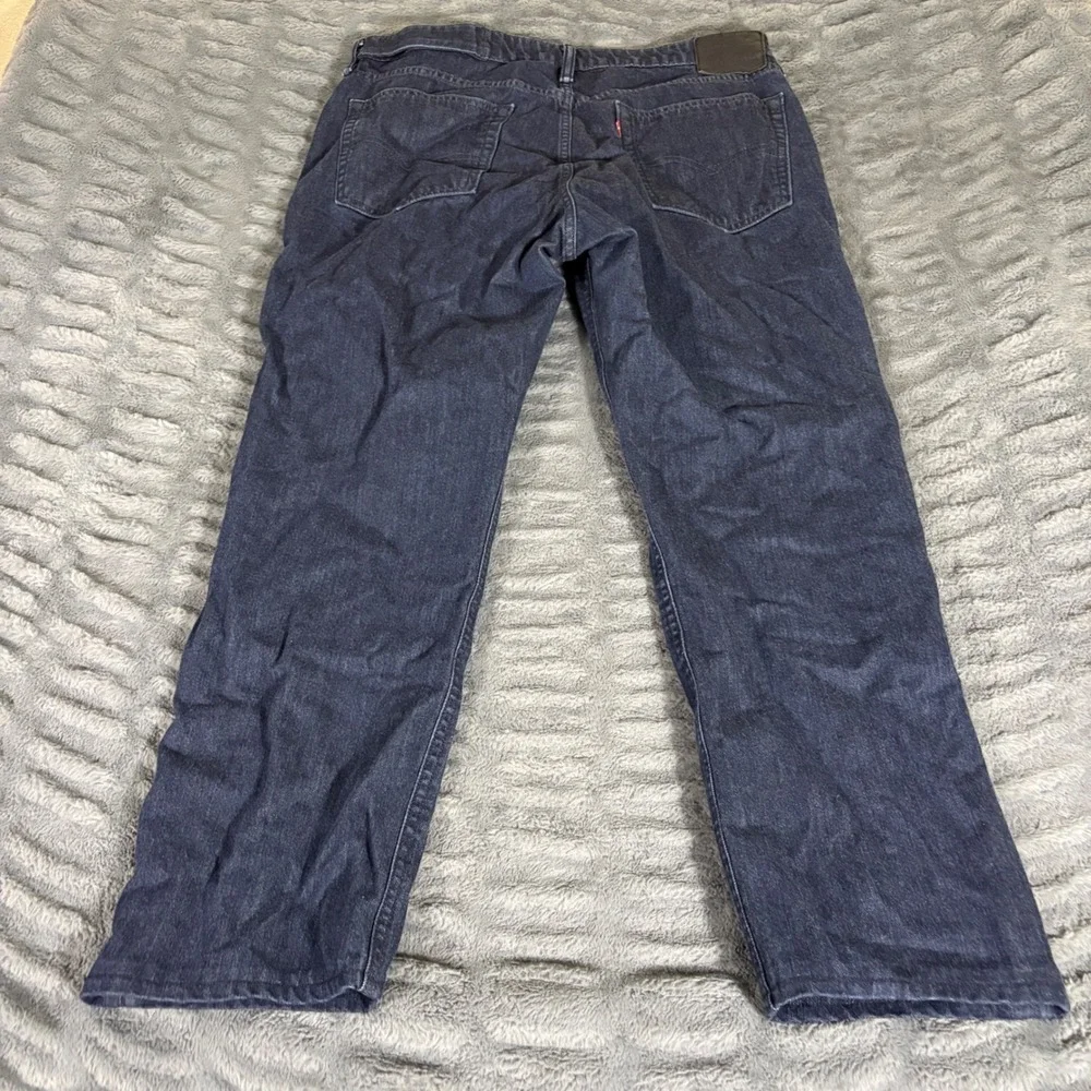 Levis measurements waist