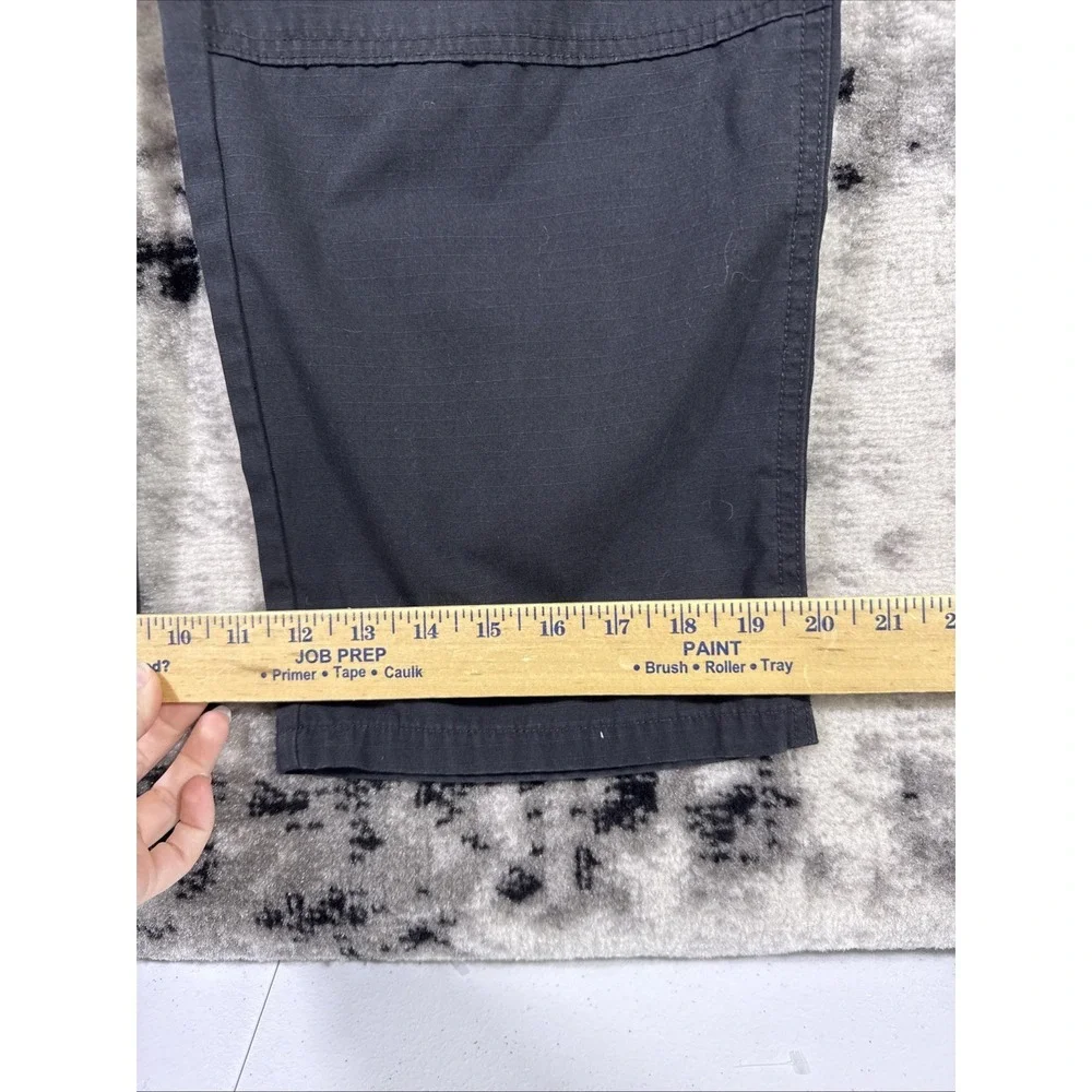 5.11 Tactical staining present