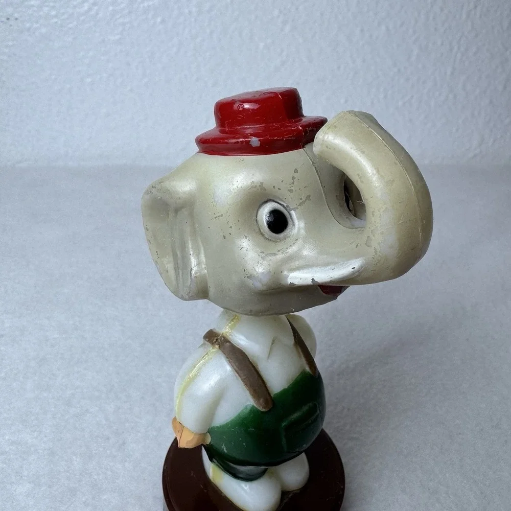 N/A vintage elephant