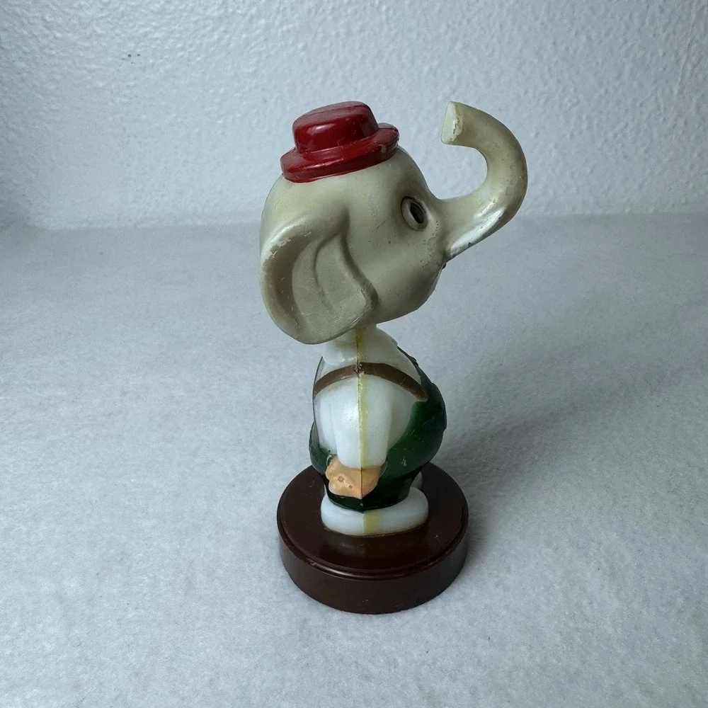 N/A vintage elephant