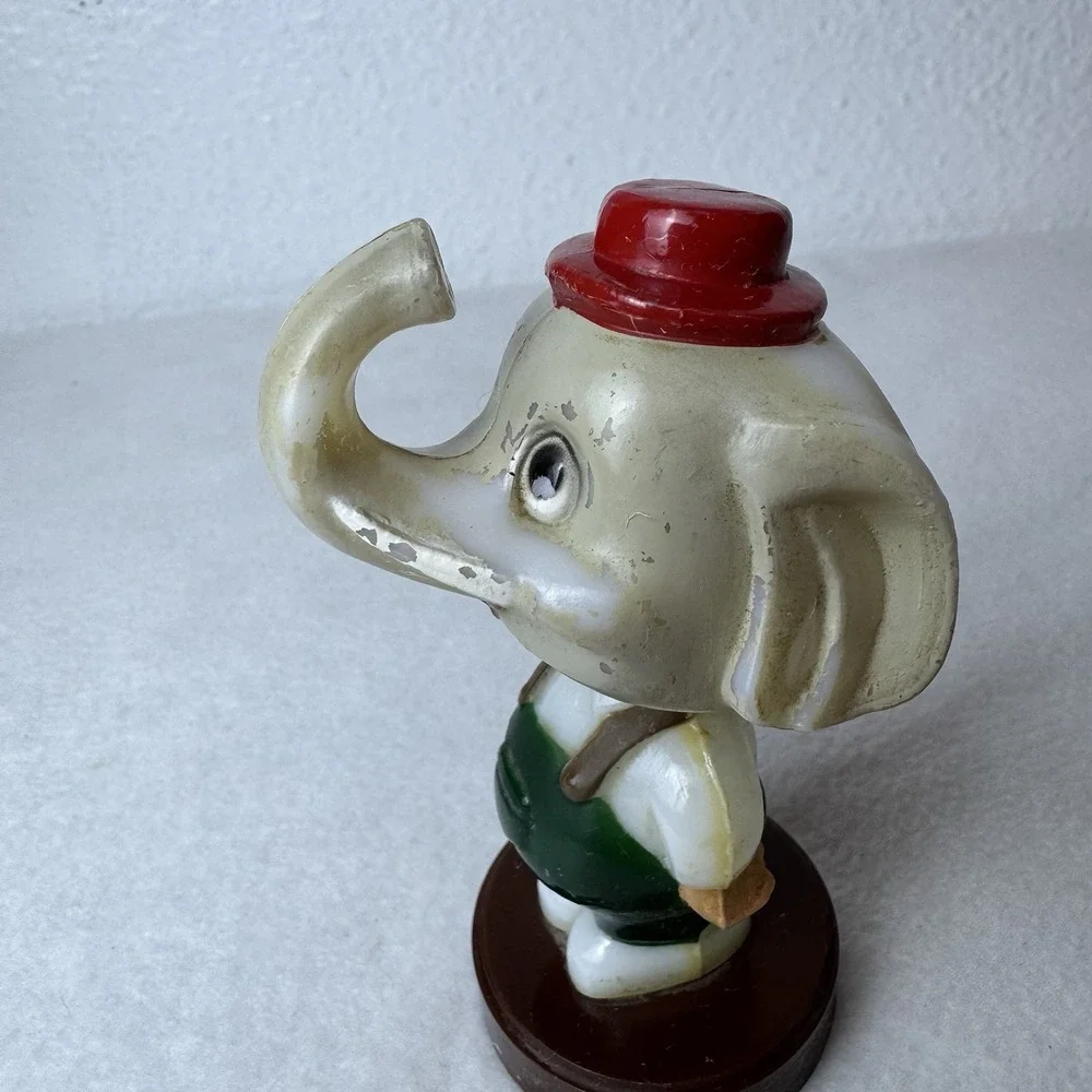 N/A vintage elephant