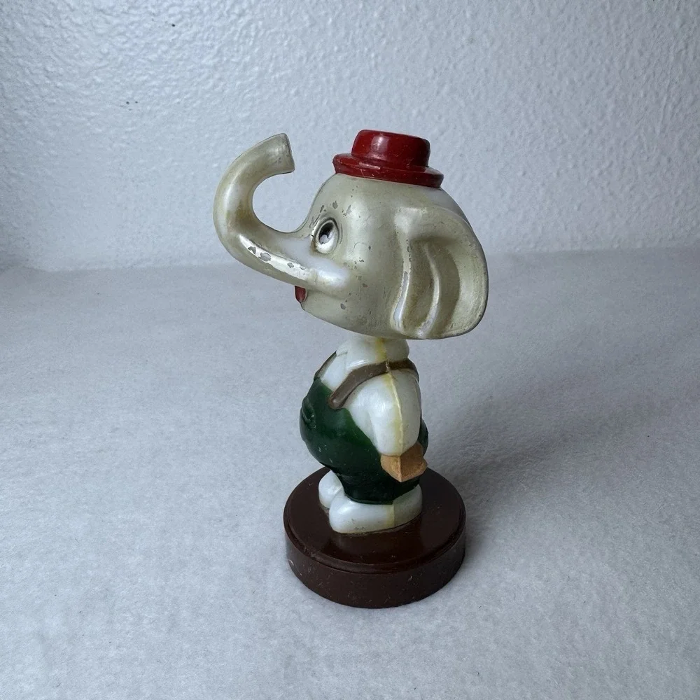 N/A vintage elephant