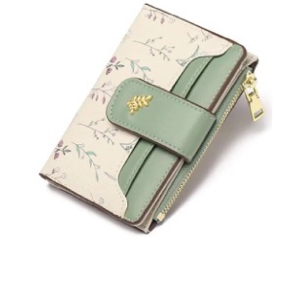 unbranded chic stylish