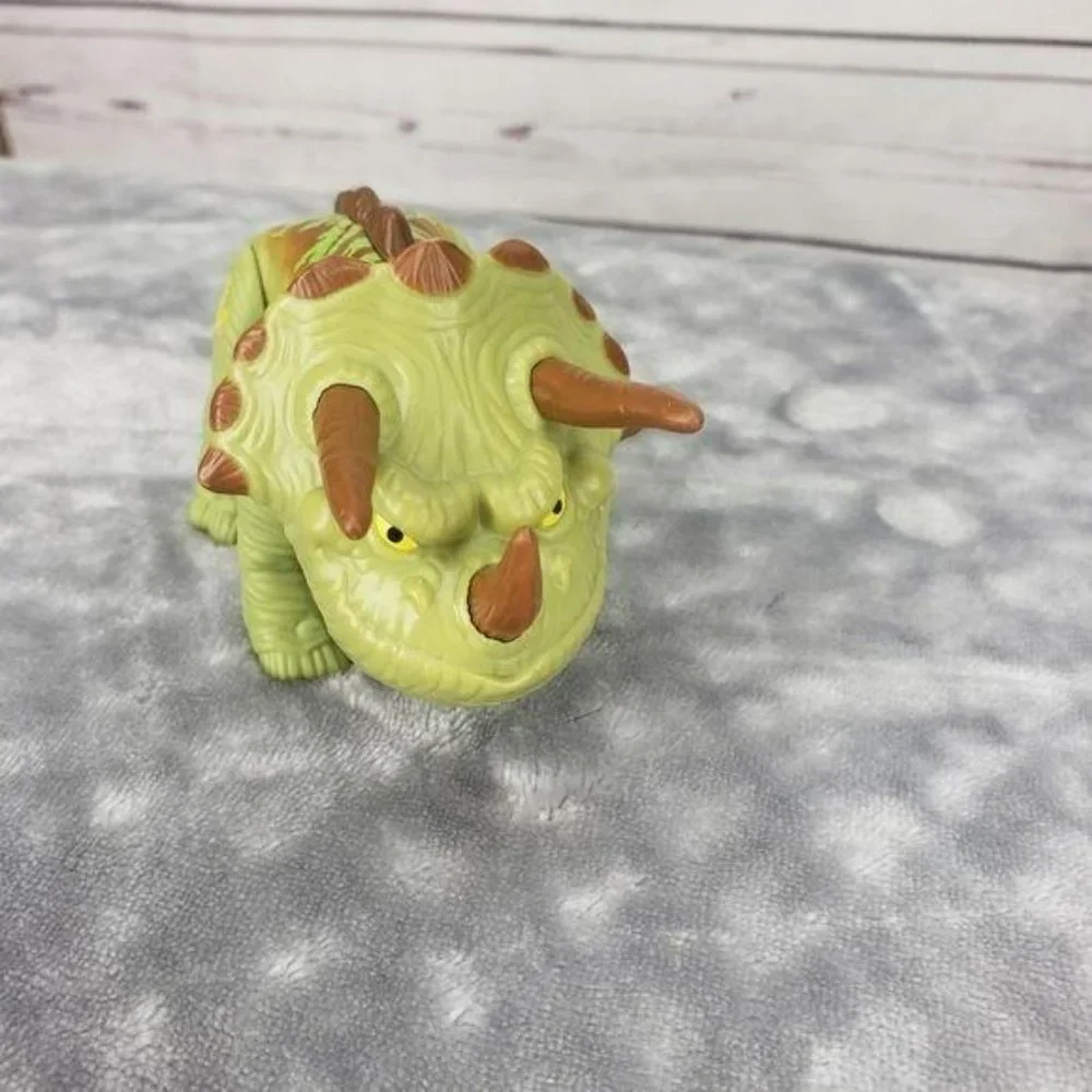 Hasbro Playskool‎ Heroes Jurassic World Triceratops
