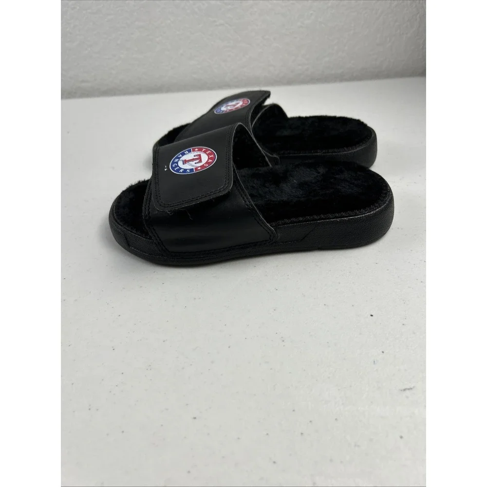 Islide fur lined