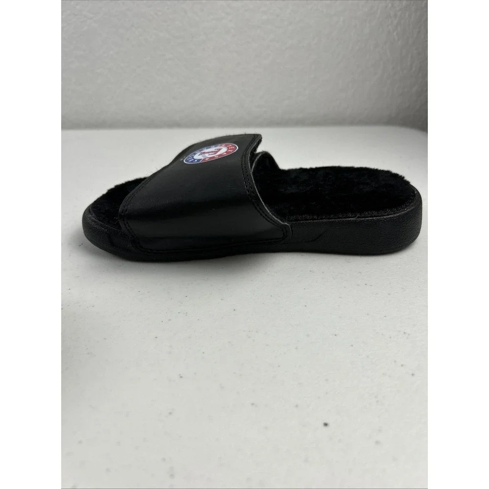 Islide fur lined