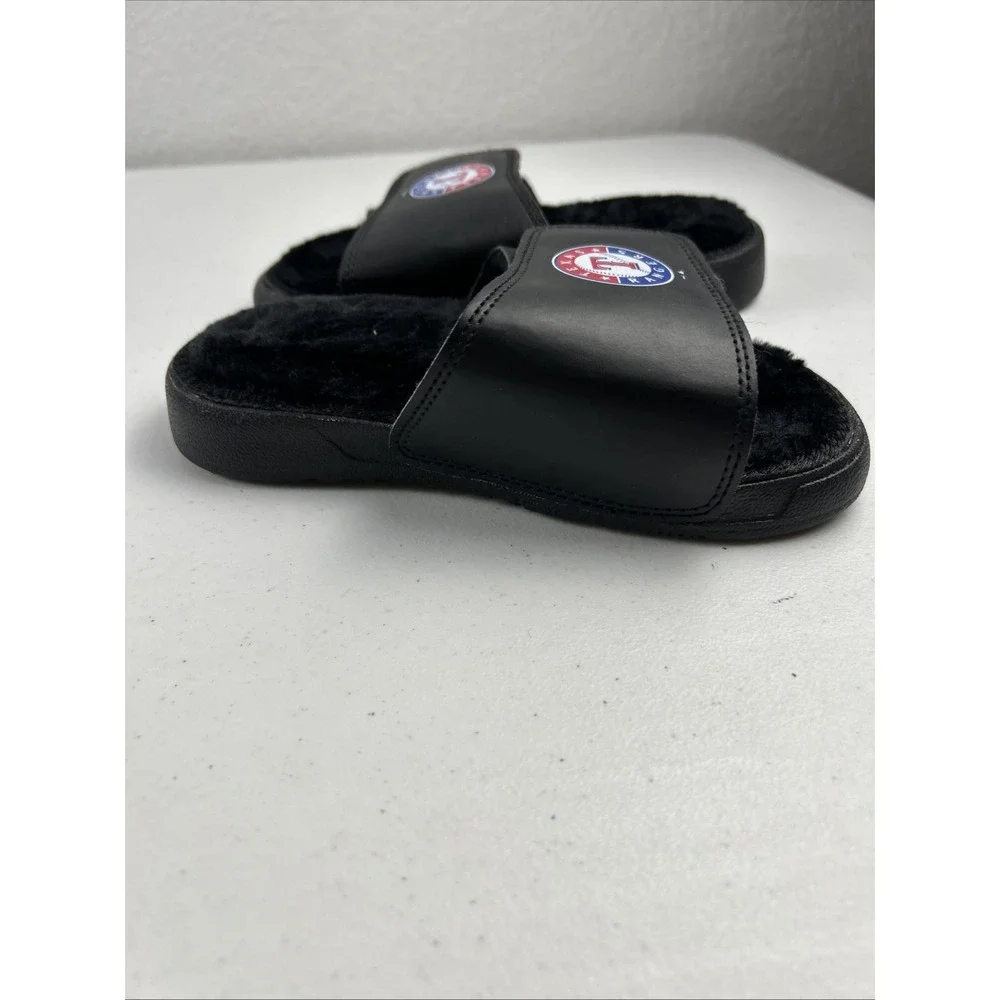Islide fur lined