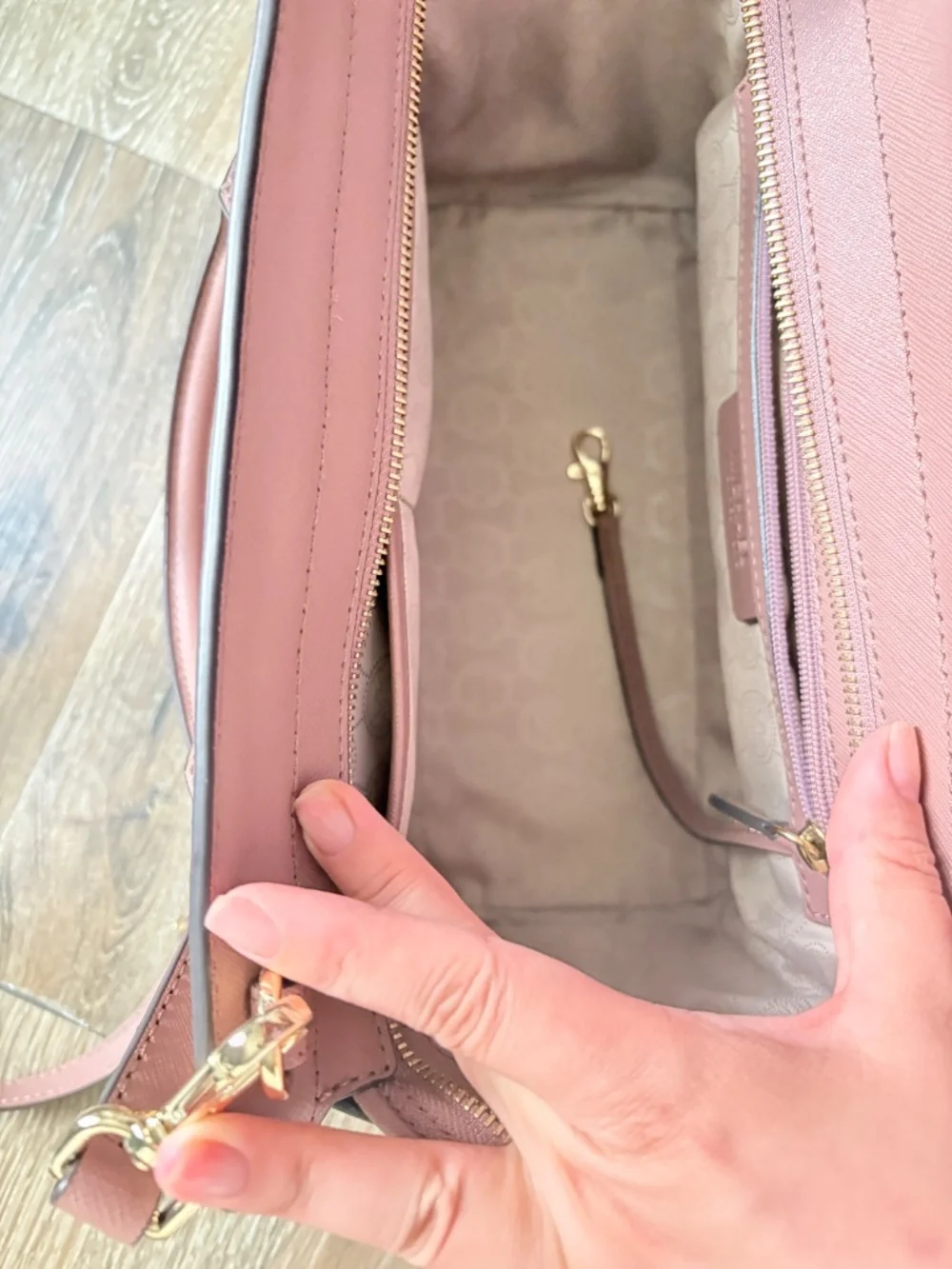 Michael Kors authentic michael
