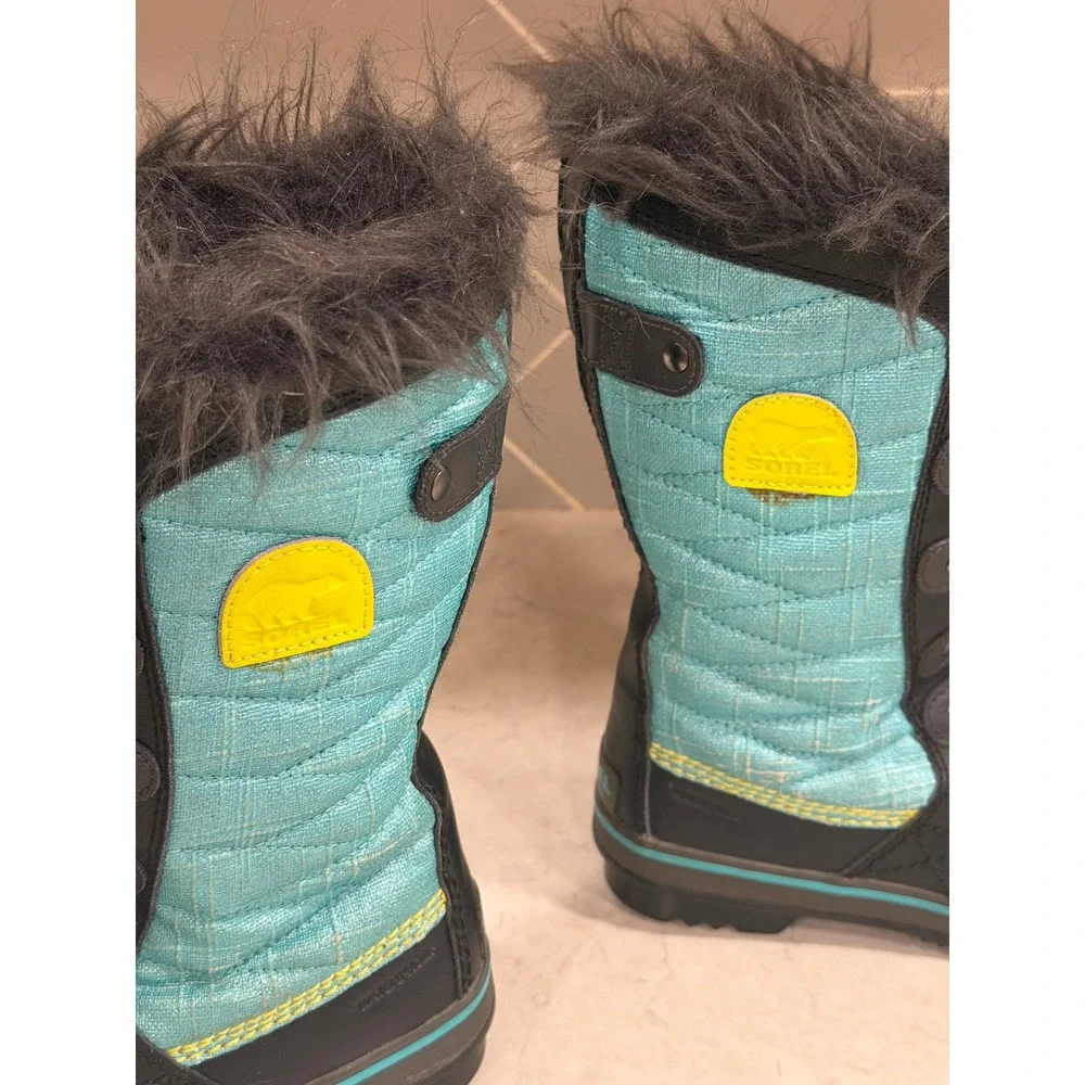 Sorel iconic winter snowy