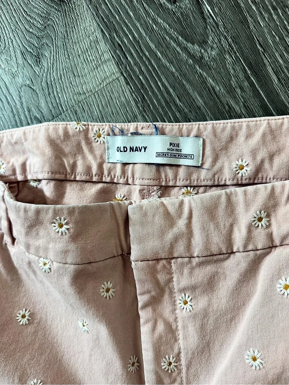 Old Navy Floral Ankle Pants Size 18 Pink