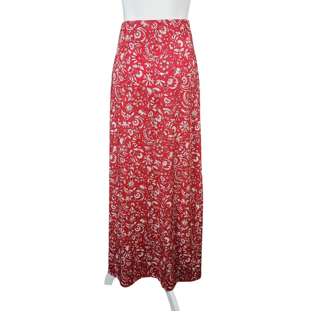 CeCe Maxi Skirt Womens Small Red White Floral Elastic Waist Knit‎ Casual Office