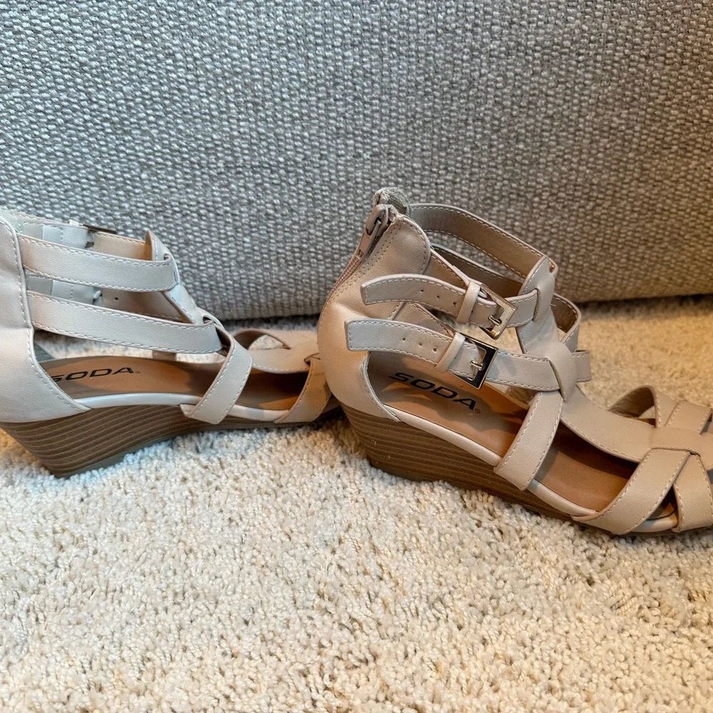 Soda girls wedge