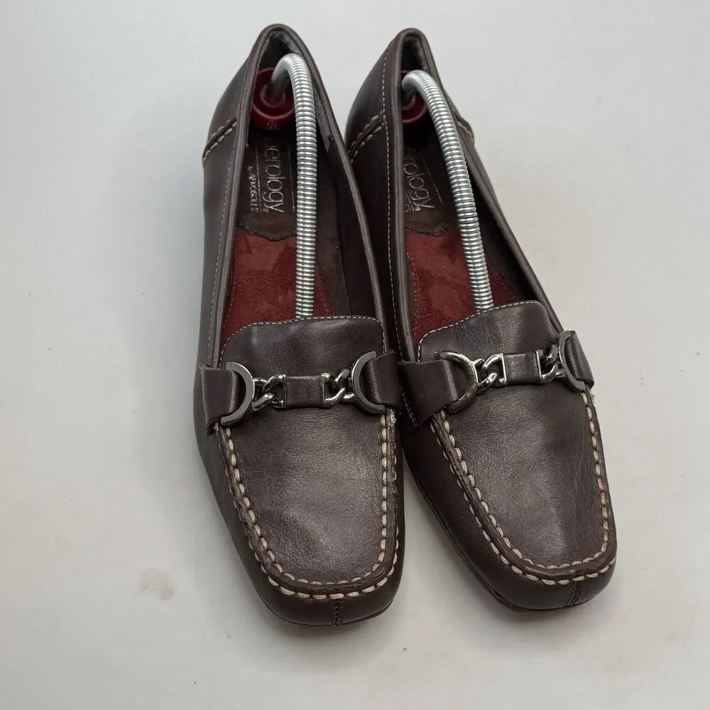 AEROSOLES statesfrequently reviews competitor