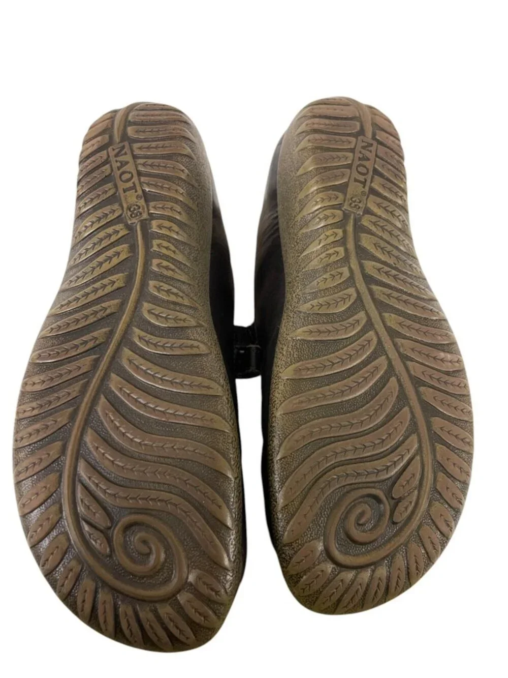 Naot womens shoe