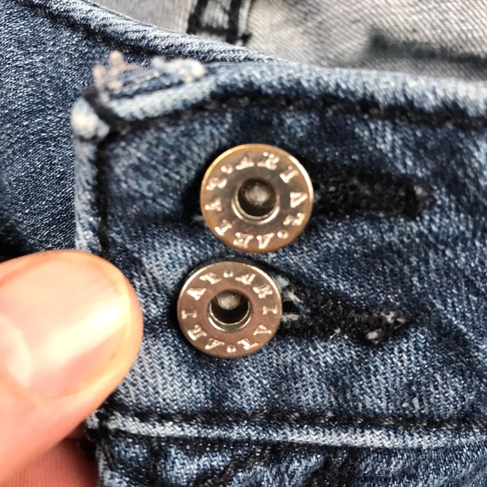 Ariat no holes