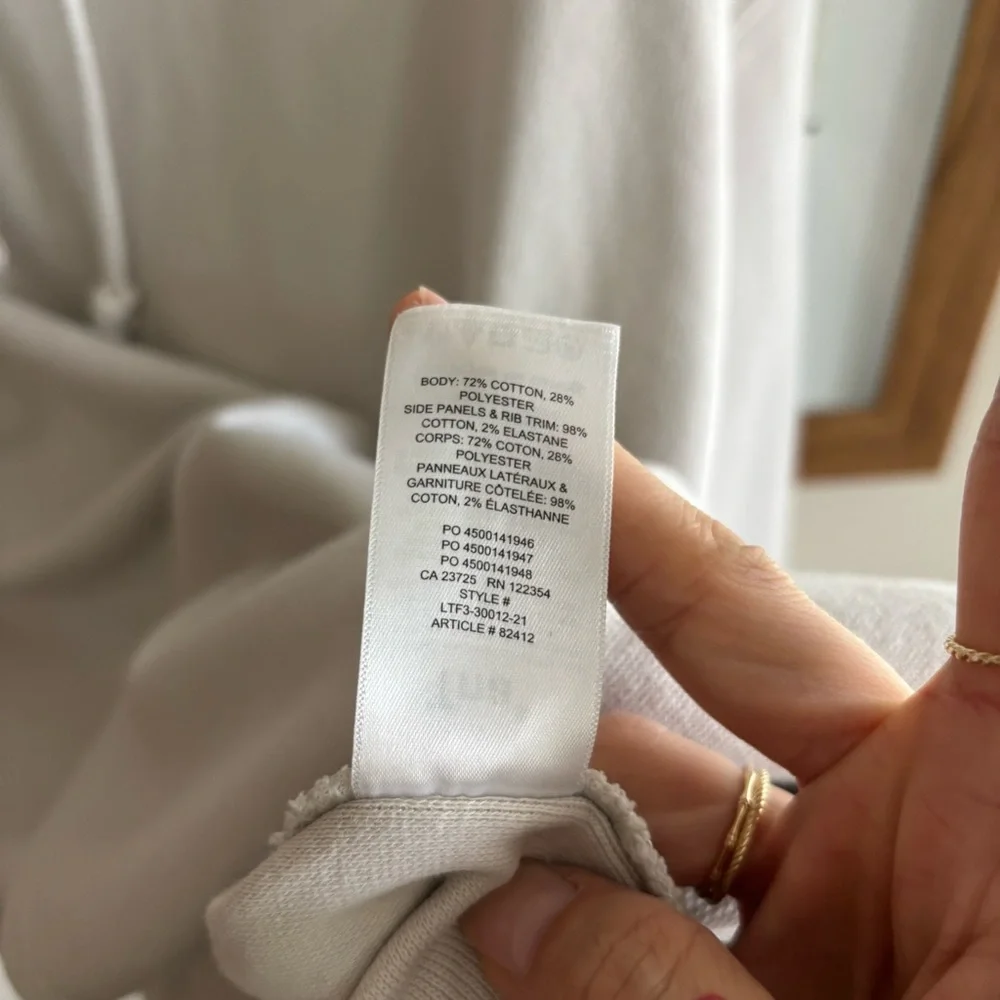 Aritzia l TNA‎ AiryAF Fleece Hoodie