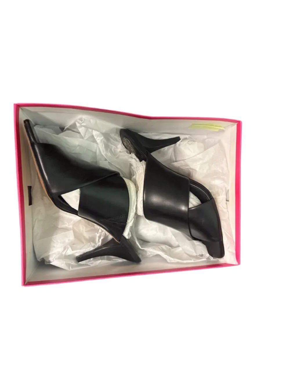 Vince Camuto vince camuto