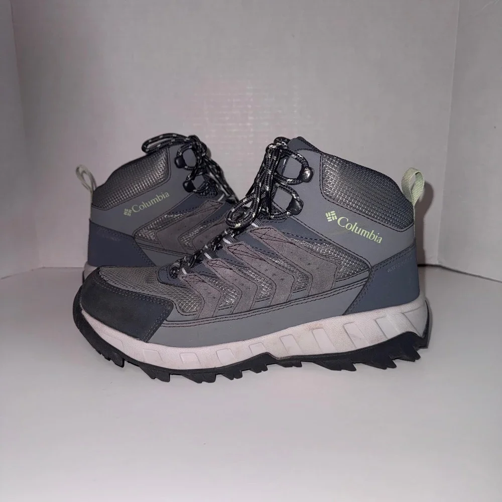 Columbia women strata