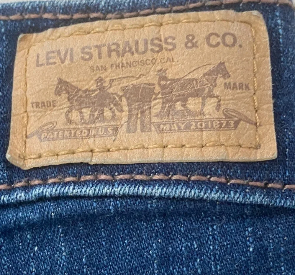 Levis levi 512