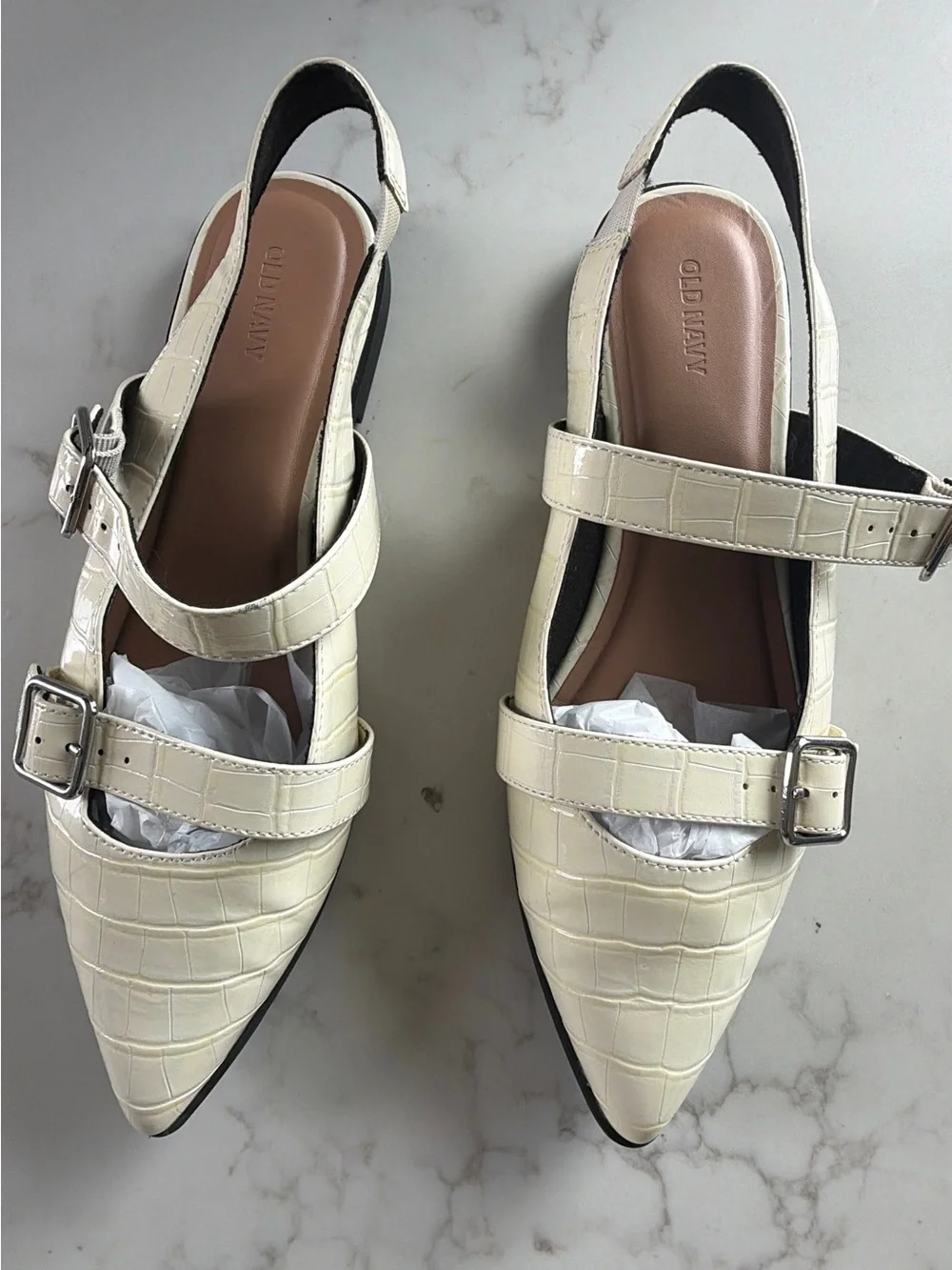 Old Navy sleek pointed